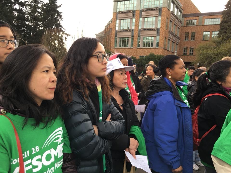 UW Laundry RALLY 32818